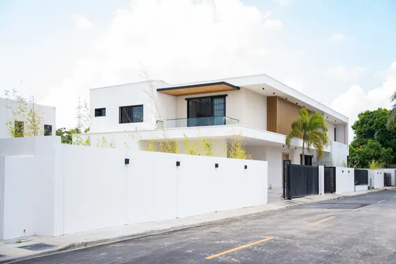 Villas sobre calle amplia, Vista Park SFM