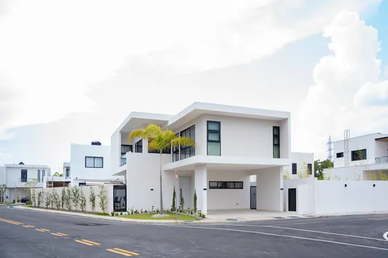 Villas sobre calle amplia, Vista Park SFM