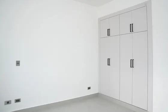 Walk-in closet, Vista Park SFM